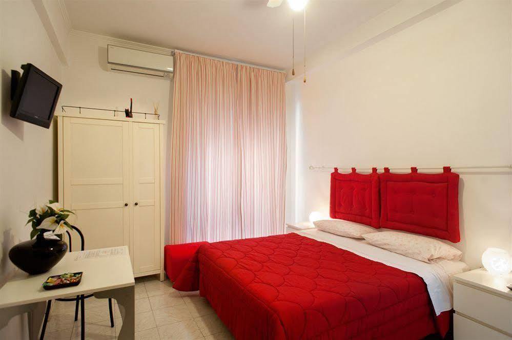 Interno 9 Hotel Рим Екстериор снимка