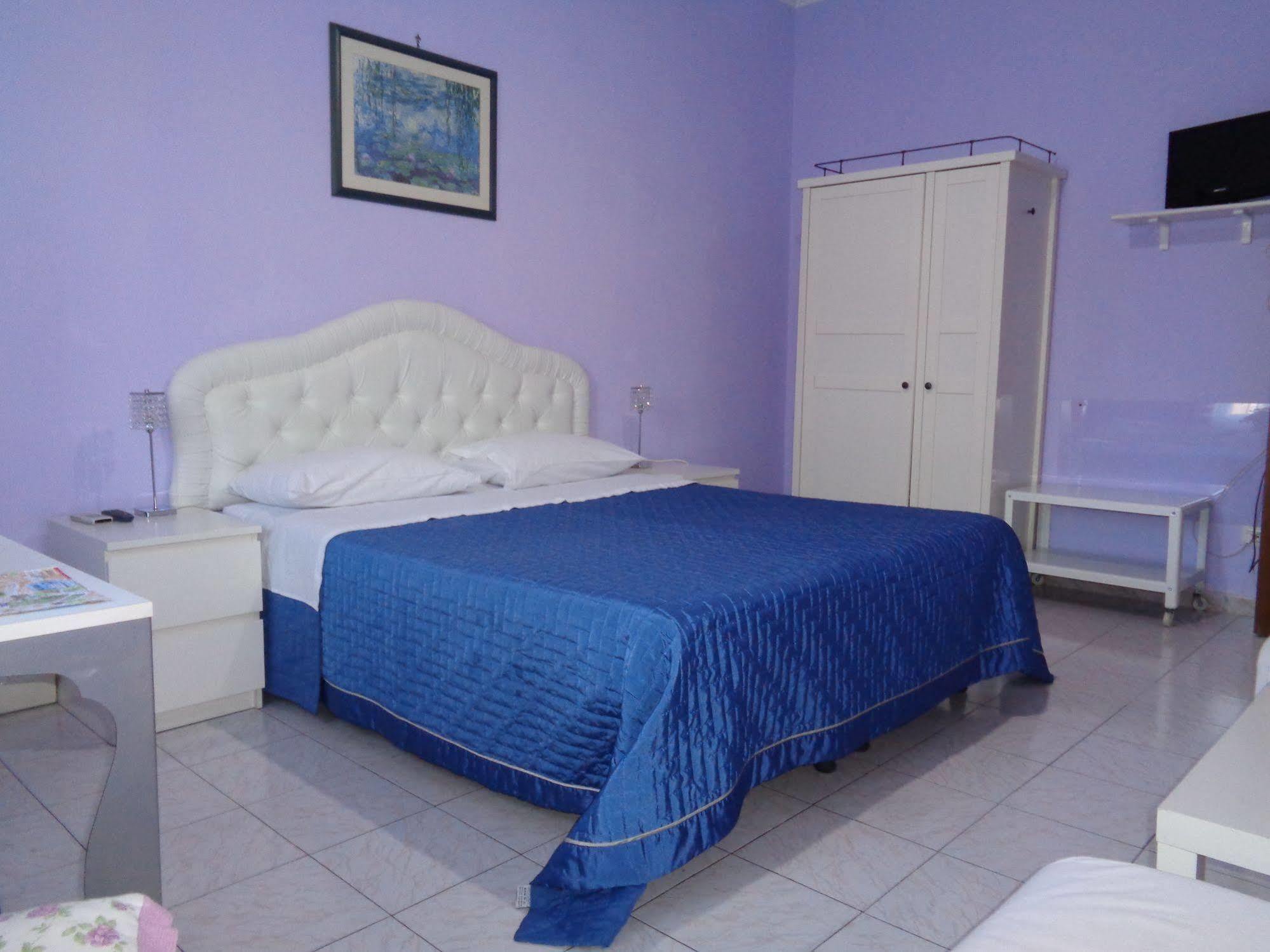 Interno 9 Hotel Рим Екстериор снимка