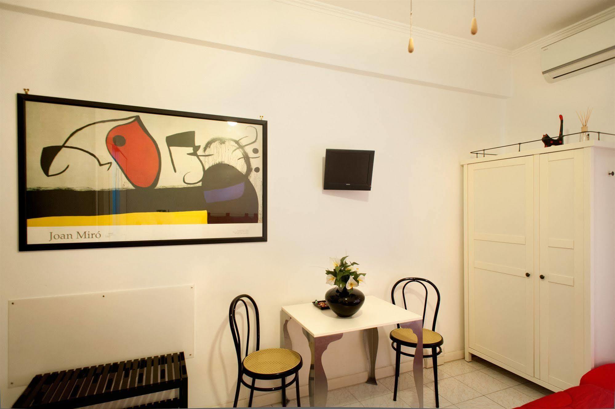 Interno 9 Hotel Рим Екстериор снимка